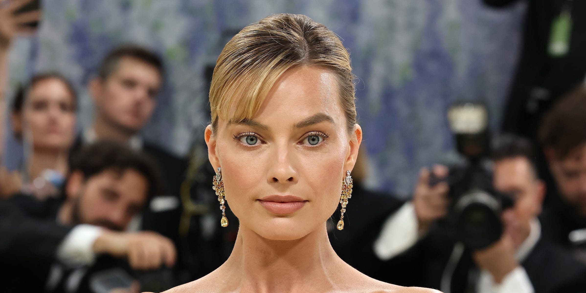 Margot Robbie's Met Gala jeans are going viral – Zara's £28 pair are ...