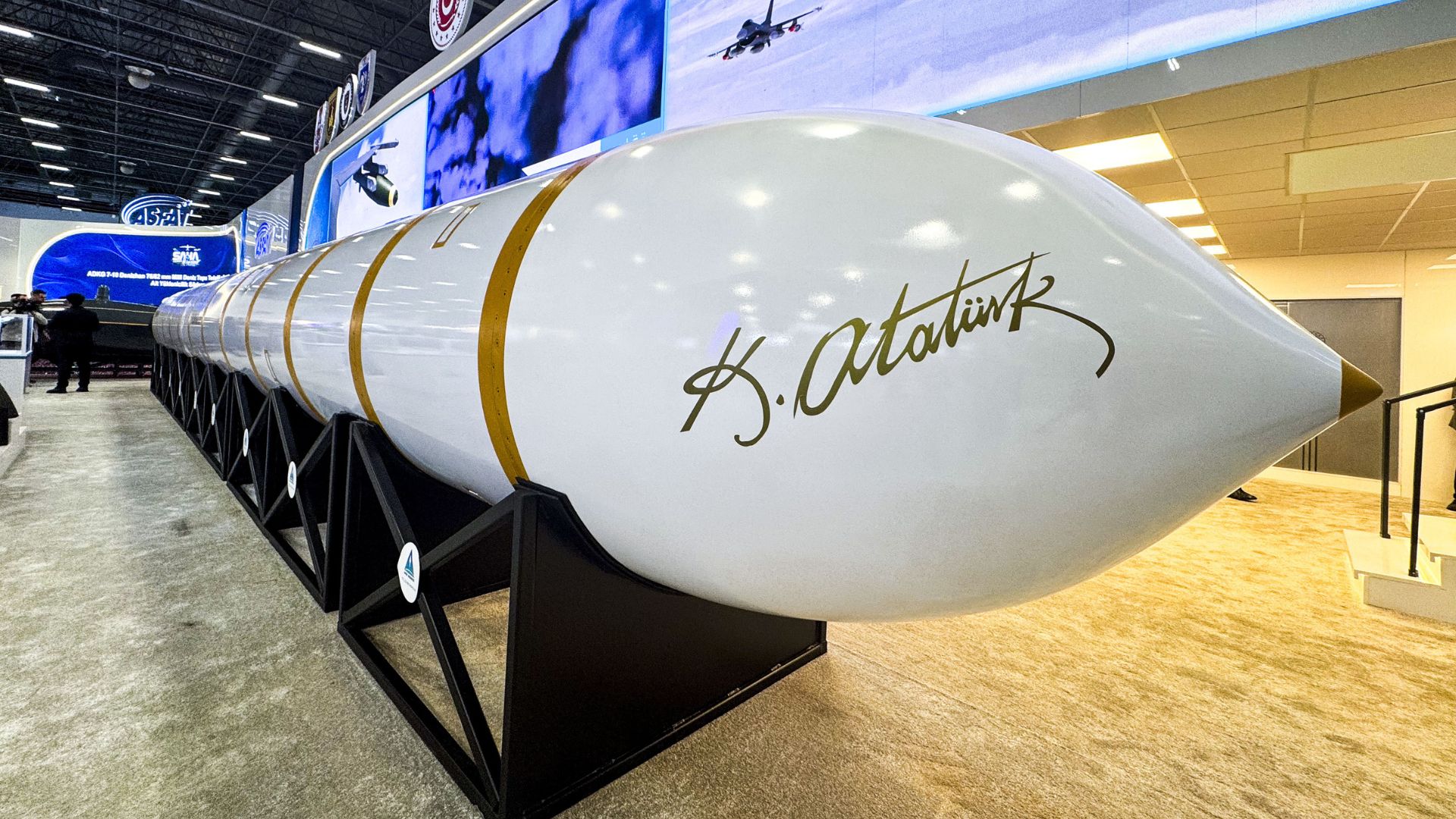 Turkey unveils ballistic missile that could hit Mach 25 speed with ...