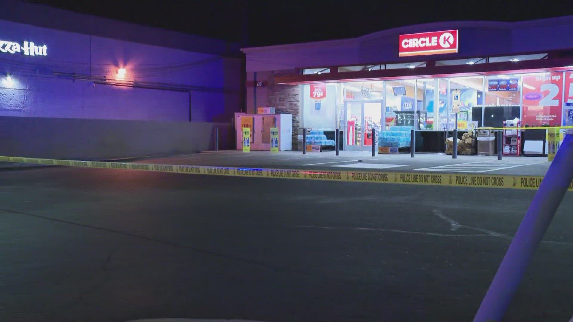 Large police presence in Scottsdale after shooting reported at Circle K