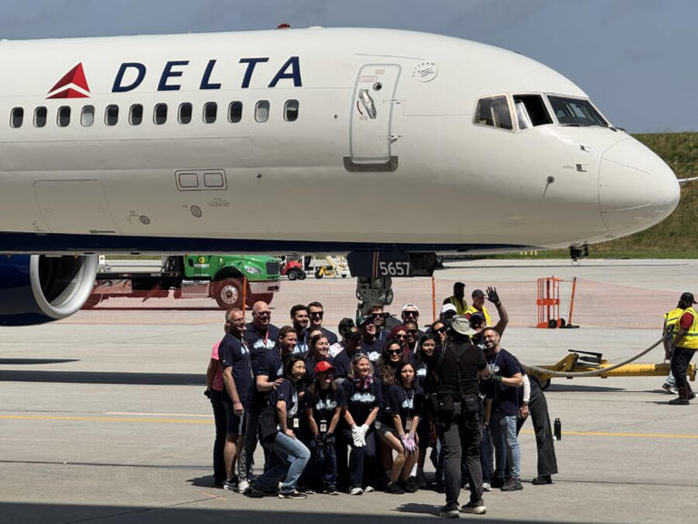 Ho trascinato un Boeing 757 con le mie mani: ma il Delta Jet Drag è ...