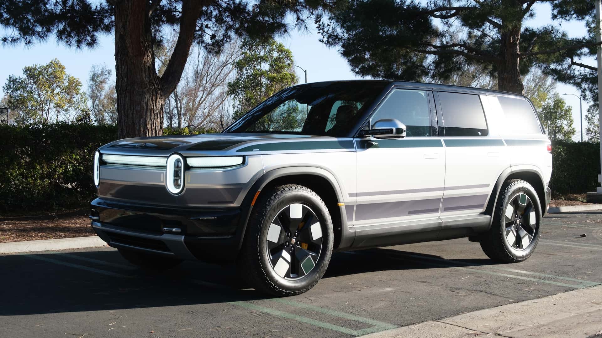 Il SUV per l'Europa di Rivian avrà più varianti