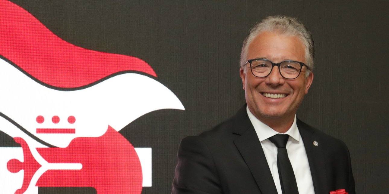 Το αφεντικό της Alfa Romeo ξεσπά: Ο κόσμος δεν είναι έτοιμος για τα ...
