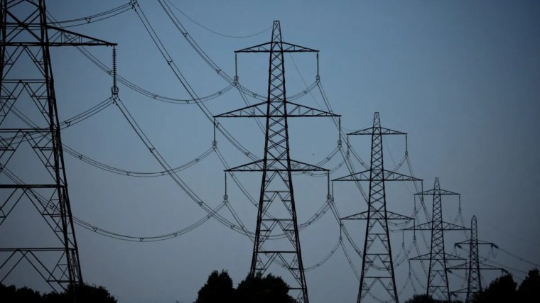 Plan to ramp up heat pump and EV use under threat as UK electricity price doubles
