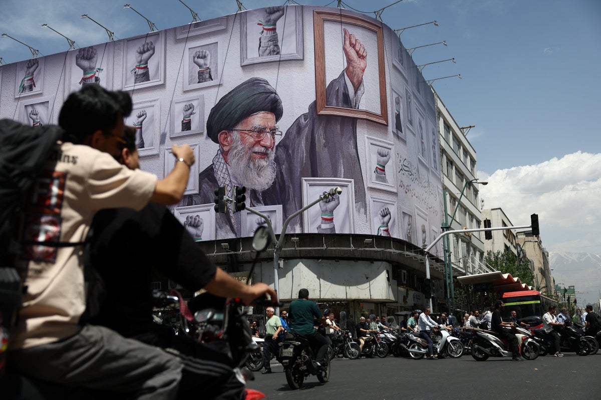 US and Iran 'near peace deal' to end nuclear standoff