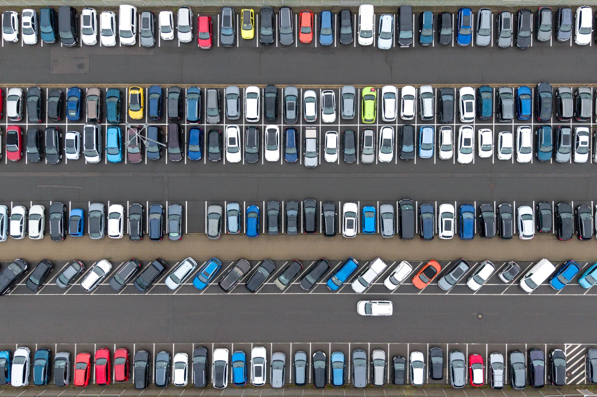 EU aims for swift compromise on US car tariffs after Trump 25% threat