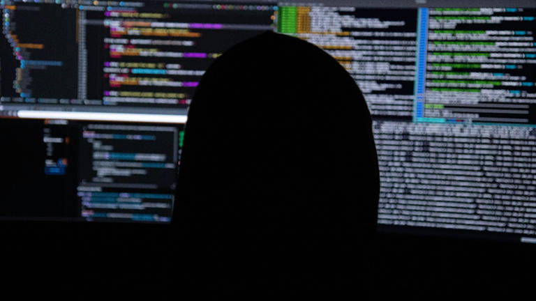 A 732-byte exploit gives attackers root access on every major Linux ...