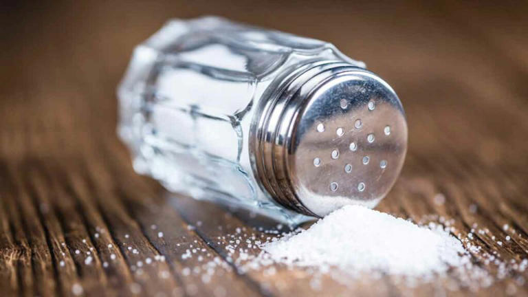 Salt | రోజూ మీరు తీసుకునే ఈ ఆహారాల్లో ఉప్పు అధికంగా ఉంటుంద‌నే విష‌యం ...