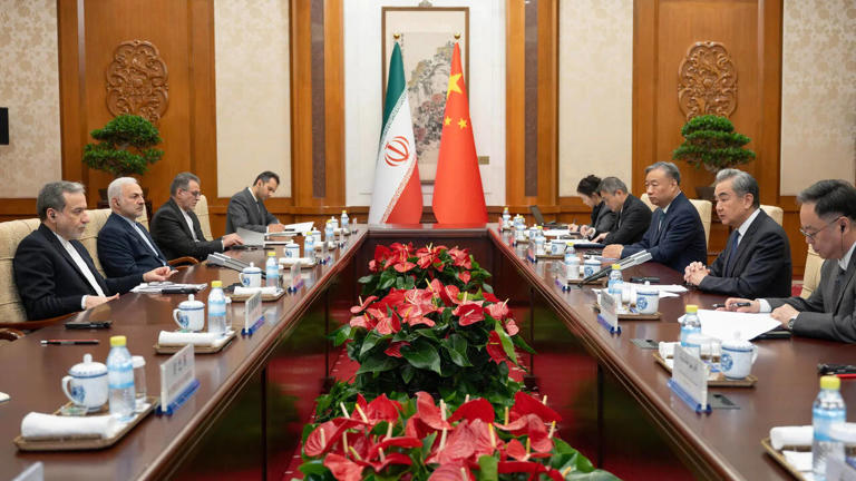 China intensifies diplomatic efforts in Iran ahead of Trump-Xi summit