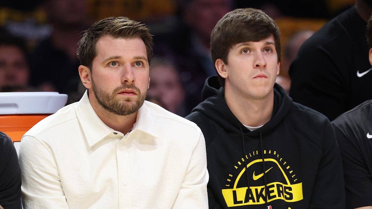 WWE legend Ric Flair blasts Lakers' Luka Doncic, calls on team to trade him