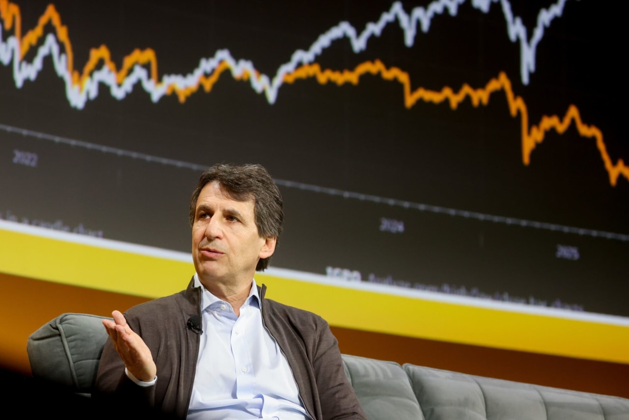 Apollo to give investors daily pricing on private credit by September