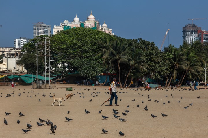 Autoridades indianas emitem um alerta amarelo de calor para Mumbai