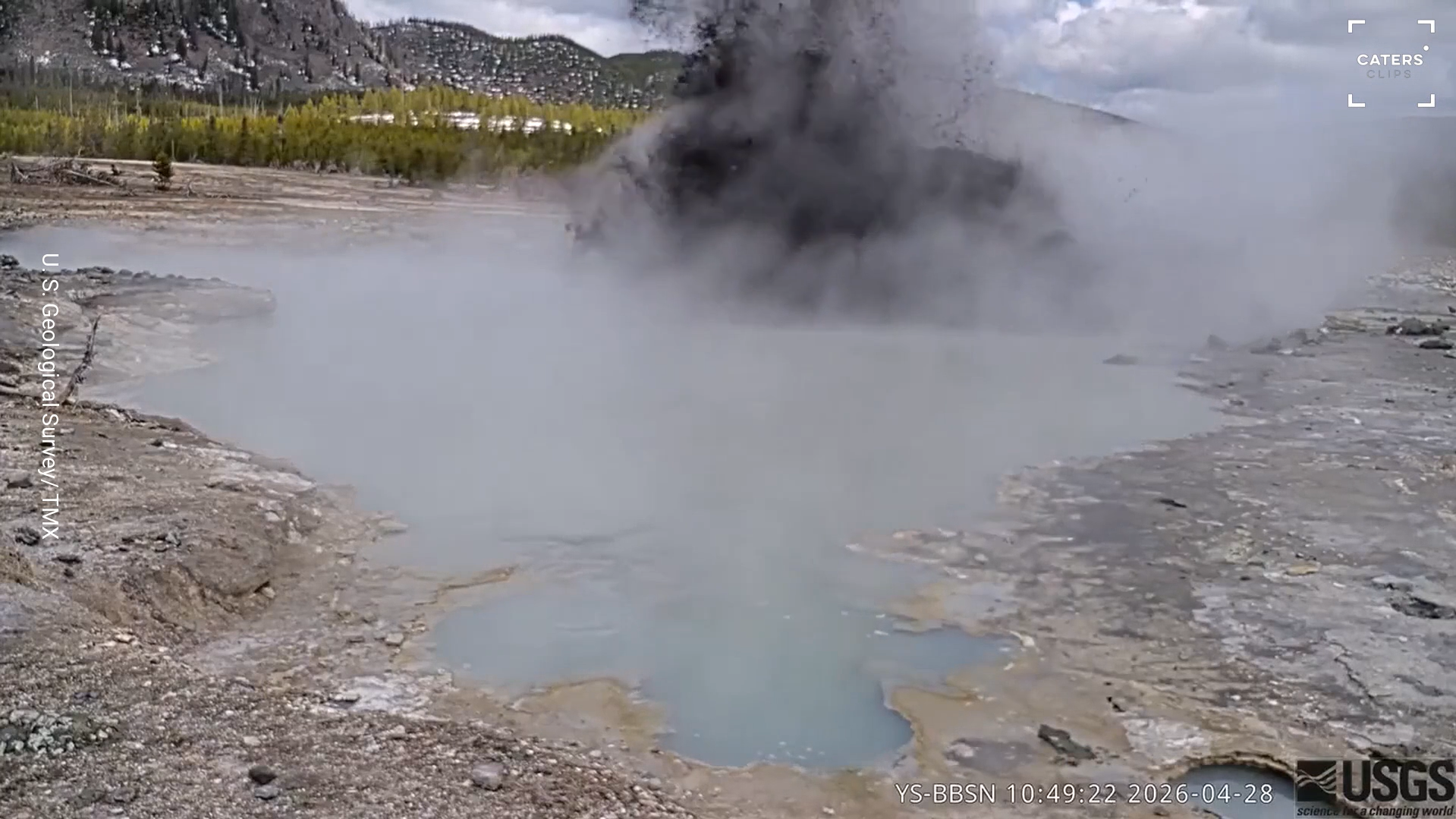 Thermal pool erupts in Yellowstone Wyoming in amazing natural phenomenon