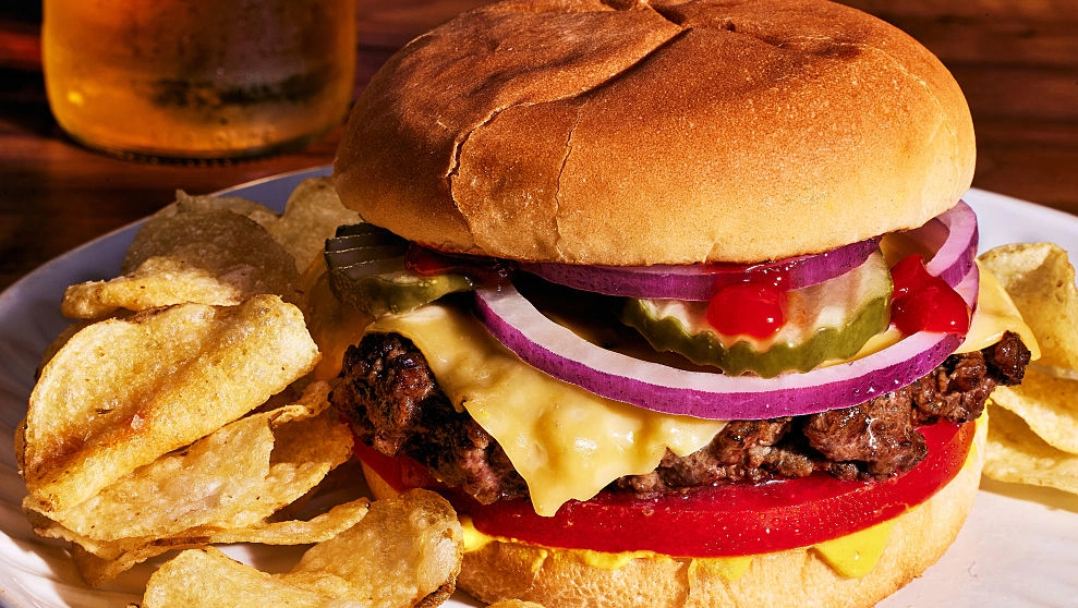 Tasting Table reveals key steps for perfect smashburgers