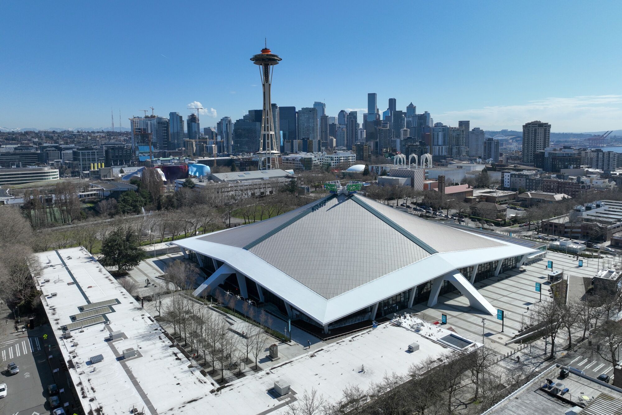 Seattle's Holloway hires JPMorgan, Moelis for NBA expansion bid