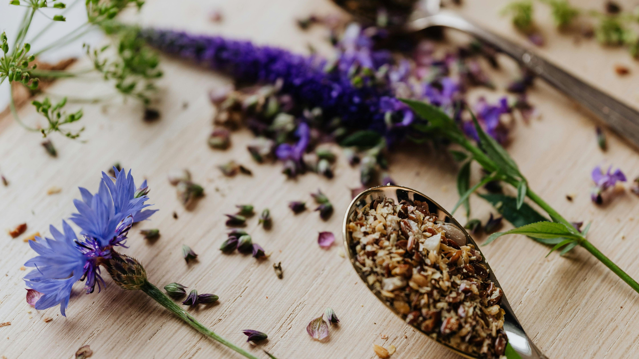 14 kitchen hacks that simplify everyday cooking routines