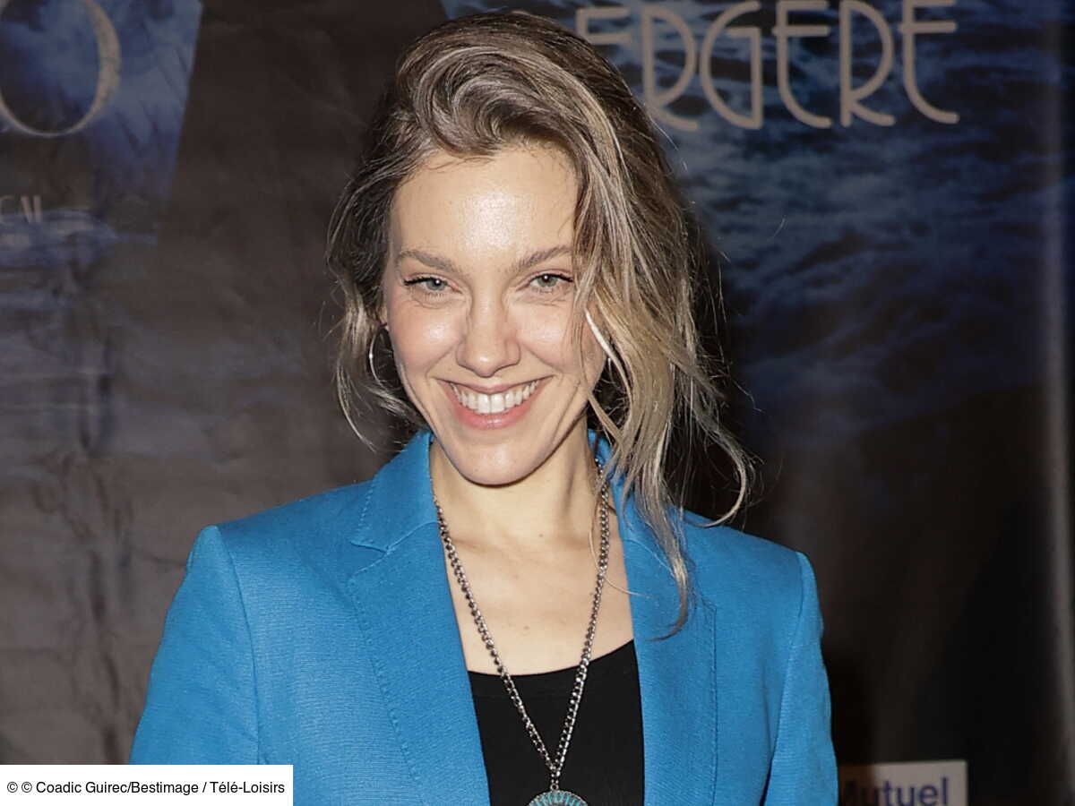 Après avoir martyrisé des millions de parents, cette chanteuse débarque ...