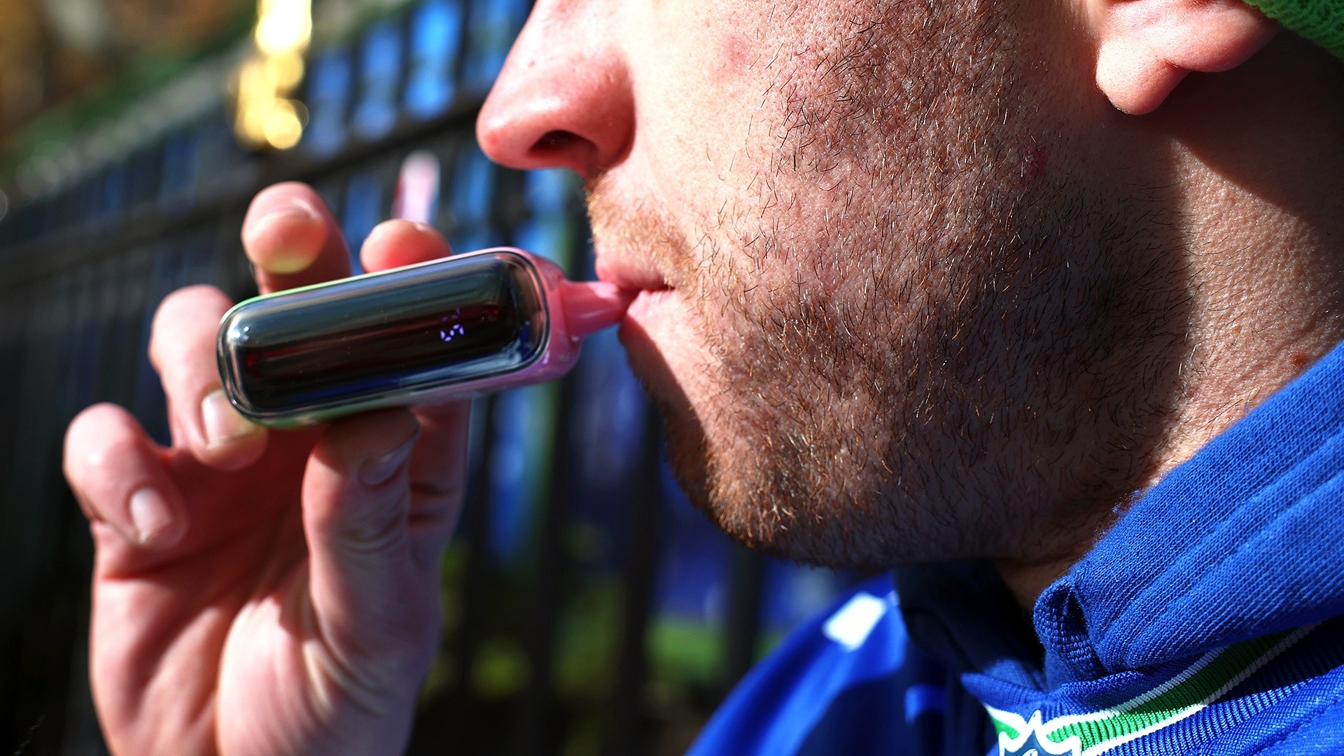 elfbar nachfüll pod läuft aus Recharges pour e-cigarettes Recharges Cigalike fabriquées au Royaume-Uni –  SMOKO E Cigarettes main image 1