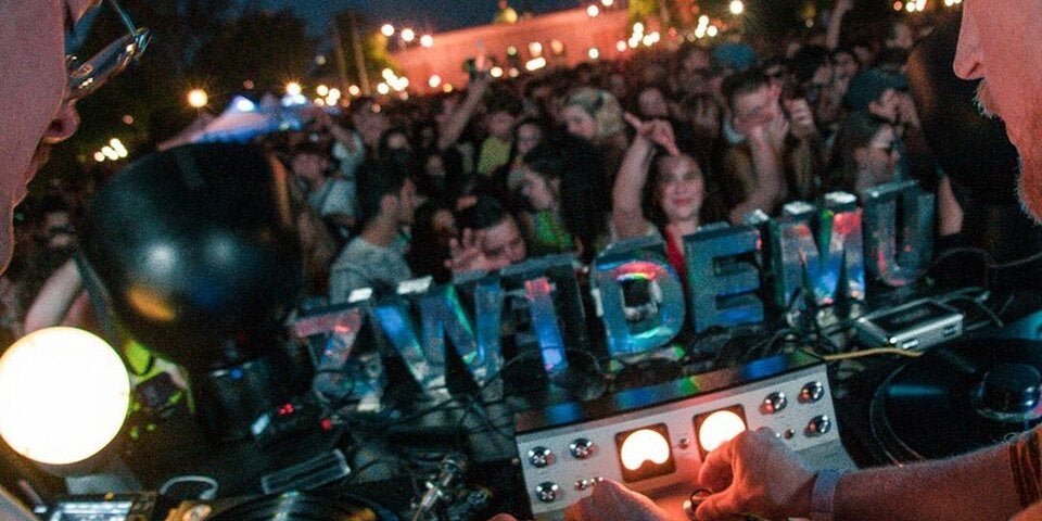 Demokratie trifft Techno beim 