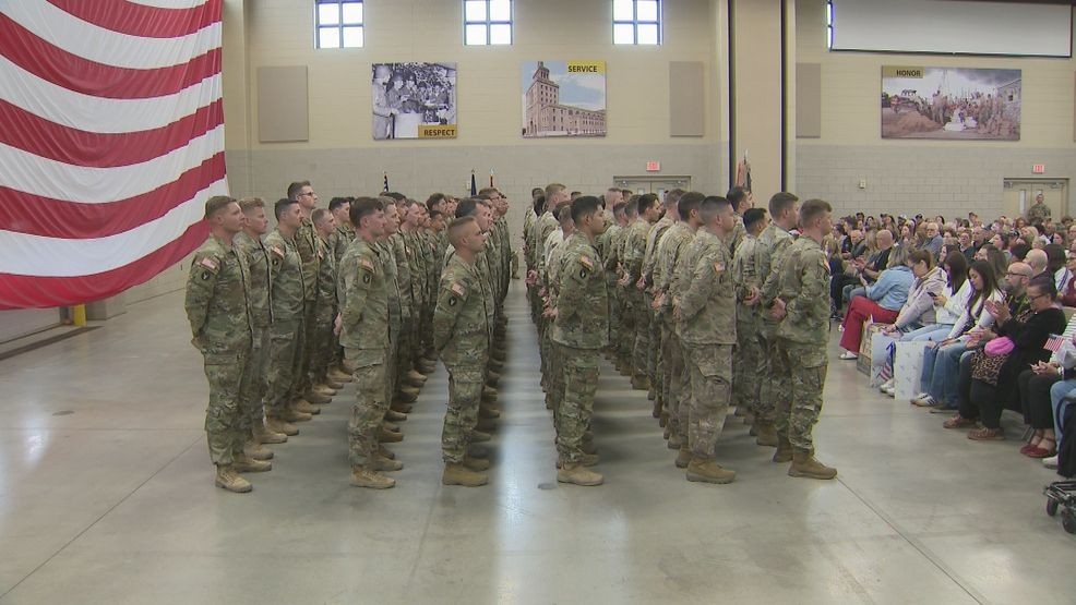 Final group of Iowa National Guard soldiers returning home from Middle ...