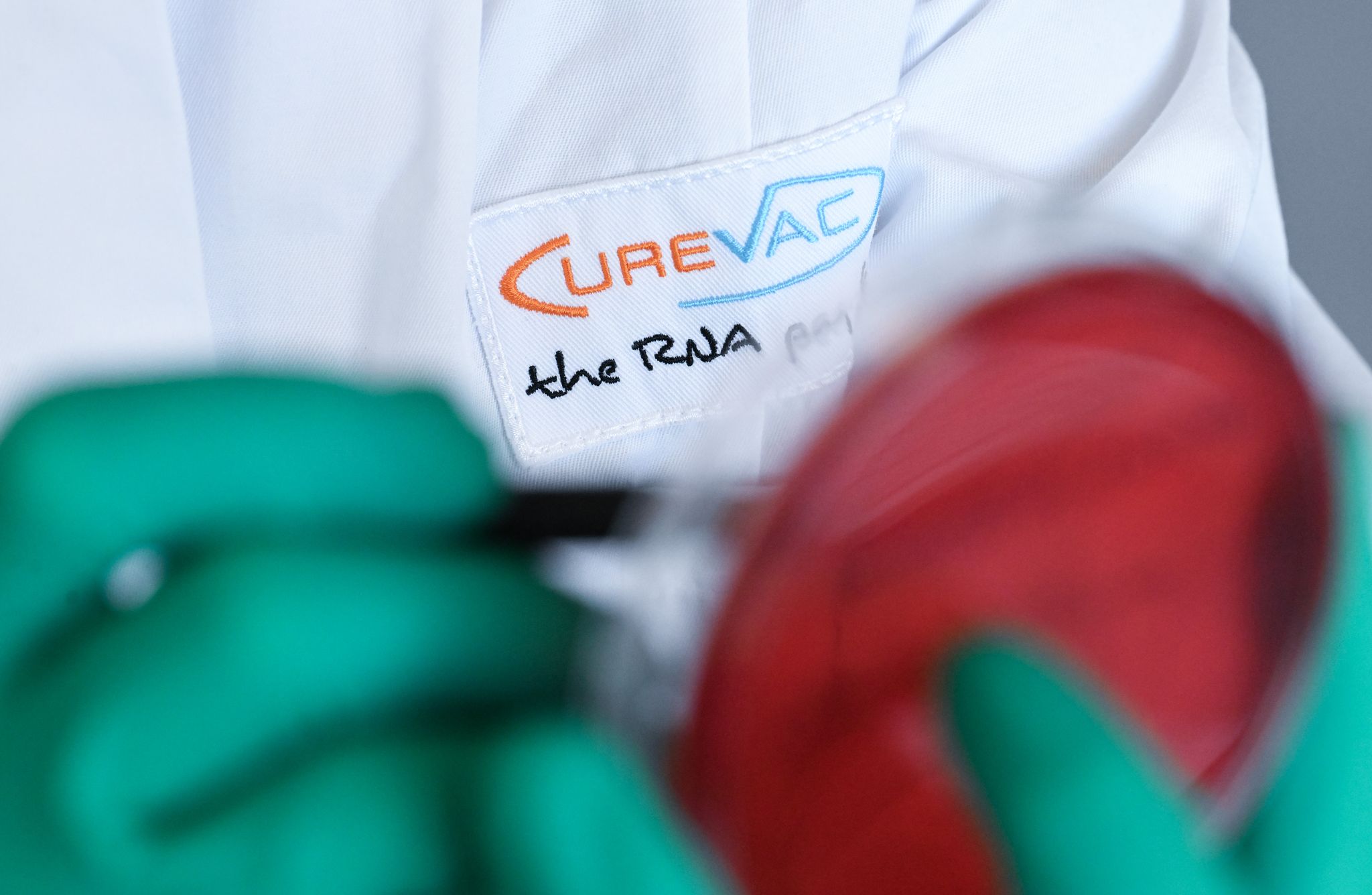 Curevac-Gründer erbost: Hat Biontech getäuscht?