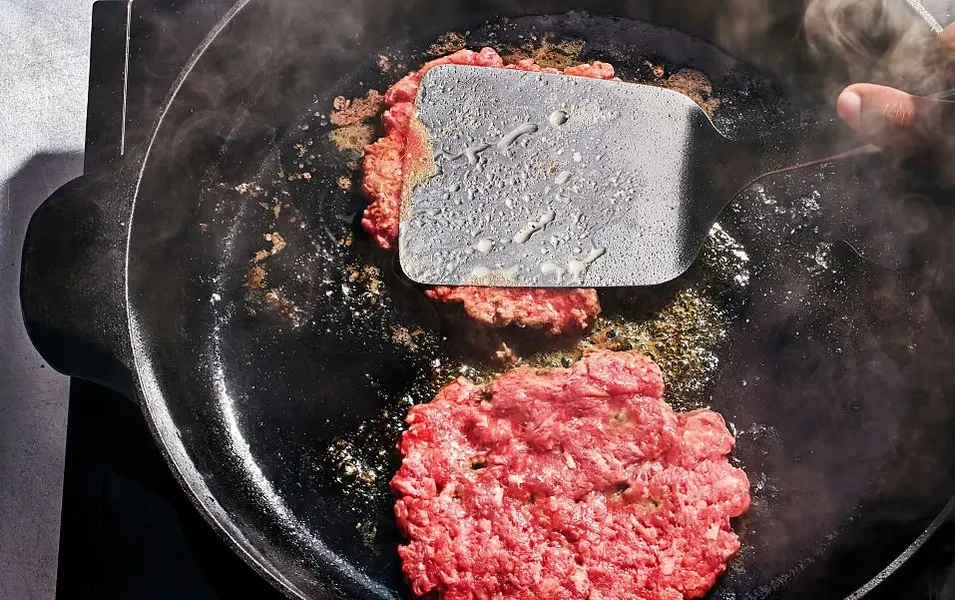 Tasting Table reveals key steps for perfect smashburgers