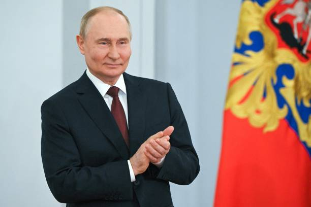 Vladimir Putin paranoia reportedly hits new high amid assassination ...
