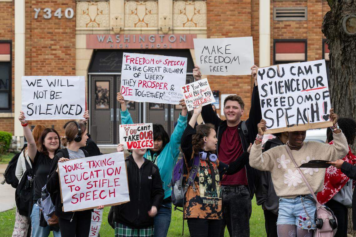 KCK high school students walk out to protest state crackdown on student ...