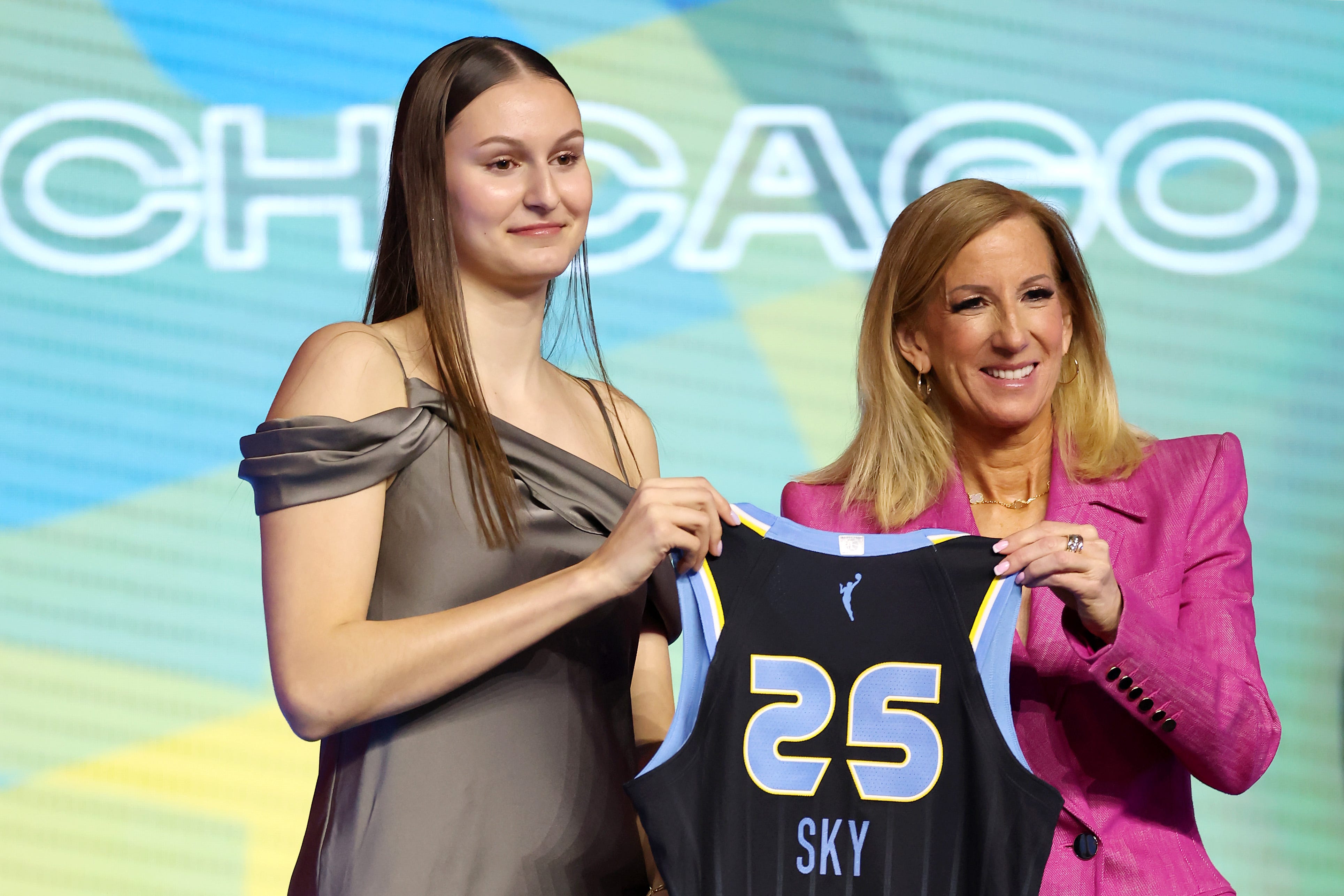Why the Chicago Sky’s 2025 No. 10 pick is choosing college ball at Kentucky
