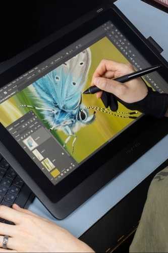 Top 5 best AI photo-editing tools for social media