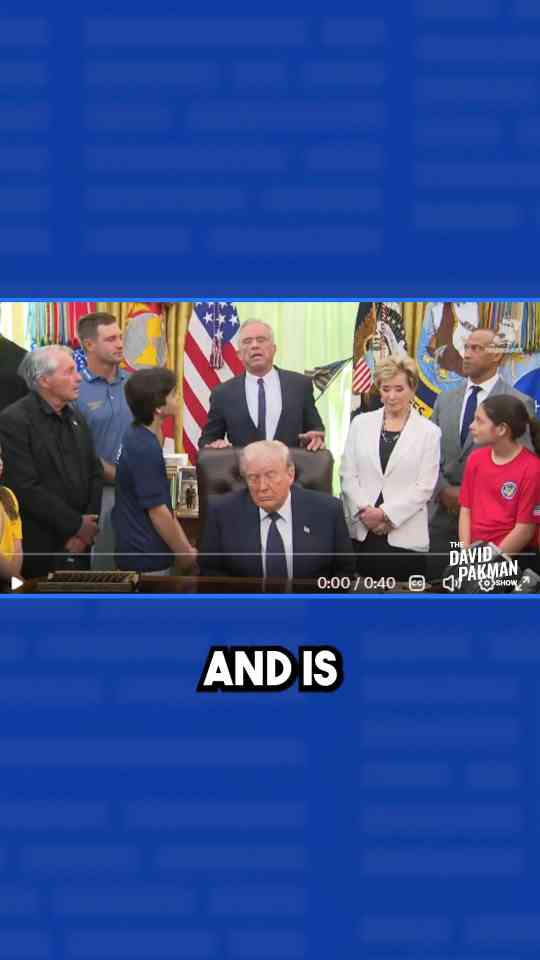 Trump appears to fall asleep in Oval Office event #shorts