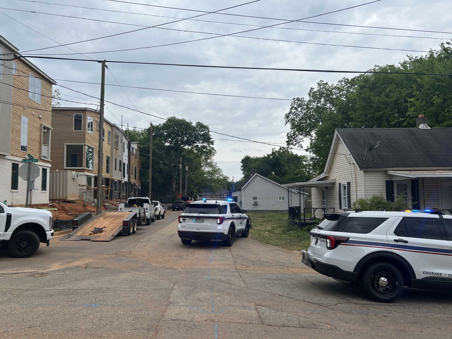 Upstate police search for suspects after shots fired during break-in