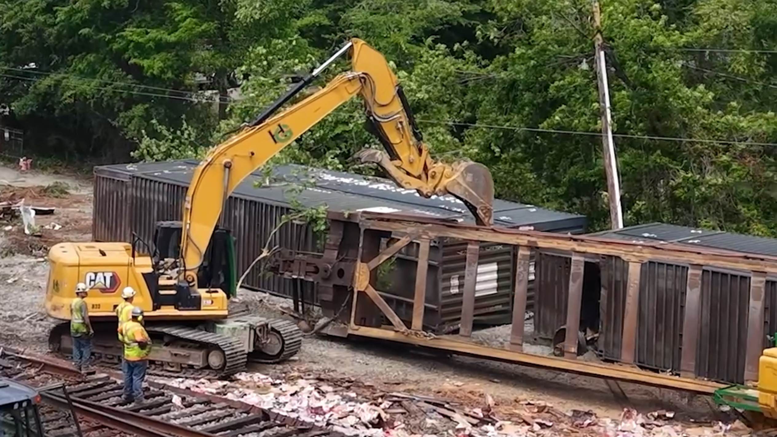 Crews work to clear tracks after Monre County train derailment