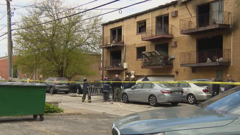 15 injured in Des Plaines explosion and fire at condo building