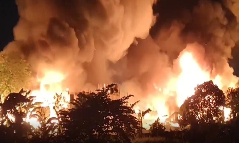 Fire hits residential area in Parañaque City, reaches Task Force Alpha