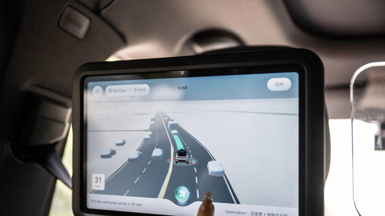 Autonomous vehicles run into trouble in world's largest AV market