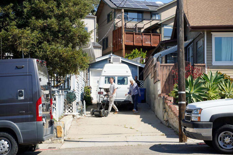 Kristin Smart podcaster watches search at Flores home. ‘Today was a big ...
