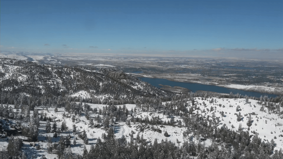 Denver weather: Cold temperatures linger through Thursday morning