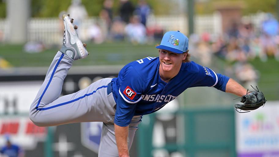 Eric Cerantola called up to the Royals, replacing Stephen Kolek. What ...