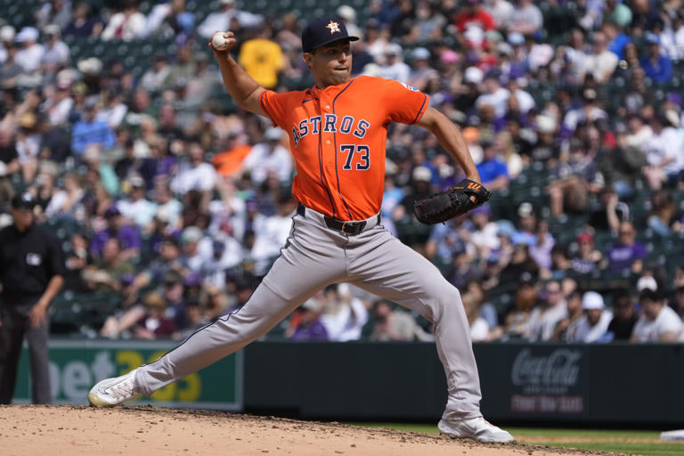 Twins designate Christian Roa for assignment