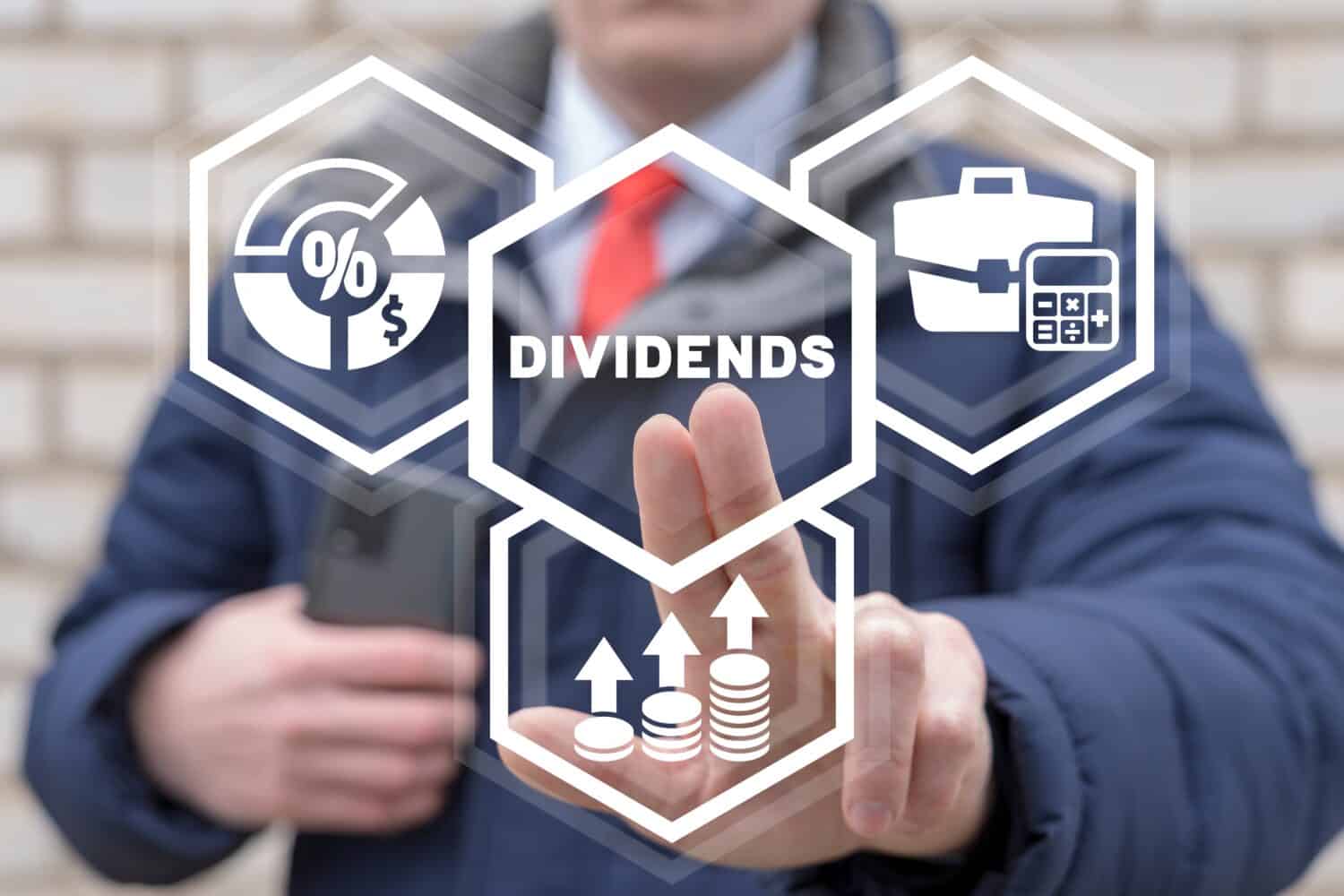 Passive income investors are buying 5 well-known high-yield stocks near 52-week lows