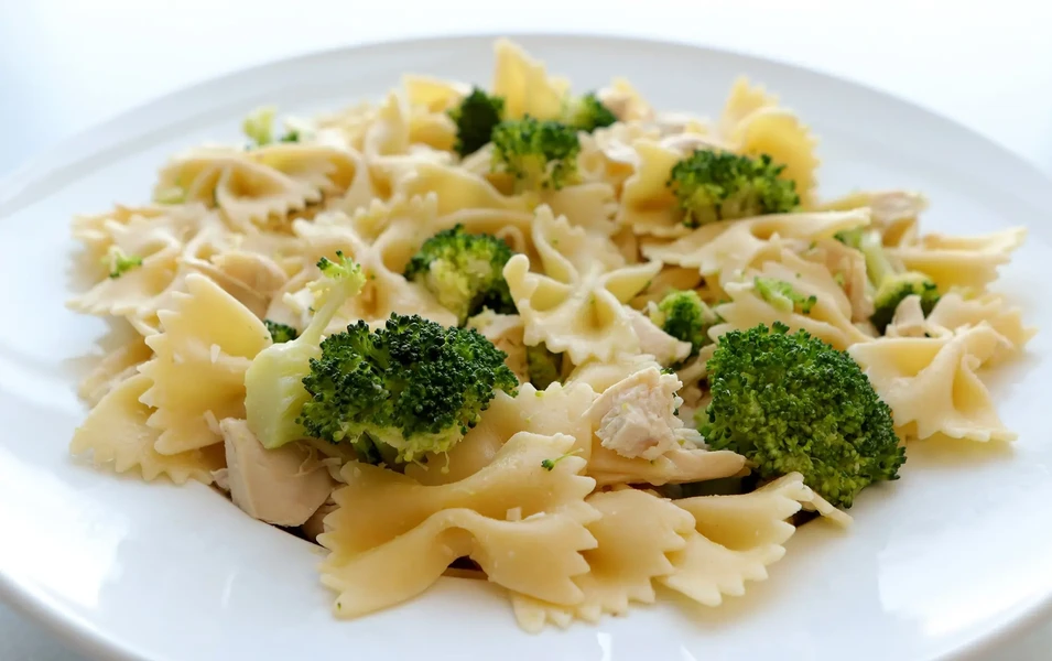 Berly's Kitchen shares cheesy crockpot Italian chicken pasta recipe