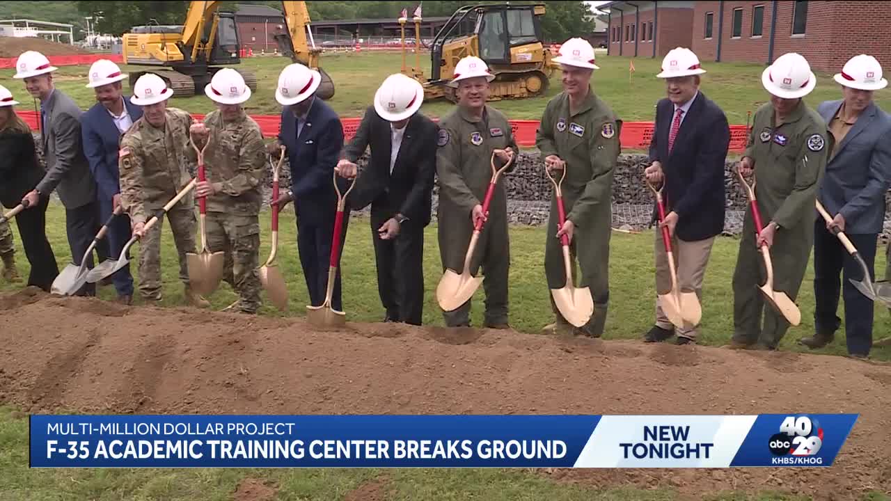 Construction begins on new pilot training center in Fort Smith