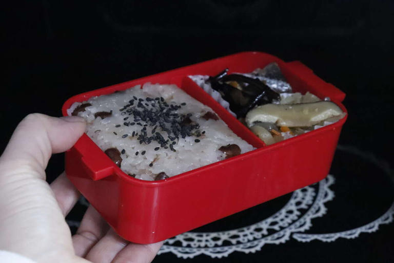 「うっかりしてた…」を防げる! 忘れ物防止につながる100均ランチボックス
