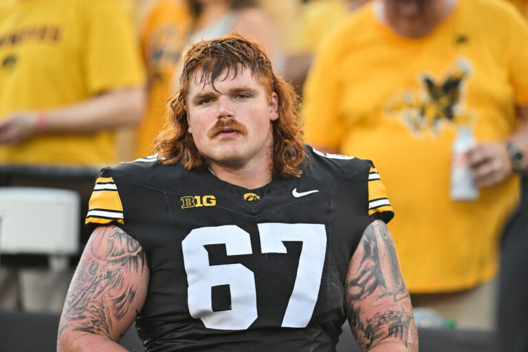 Pittsburgh Steelers rookie OL Gennings Dunker has a massive game day ...