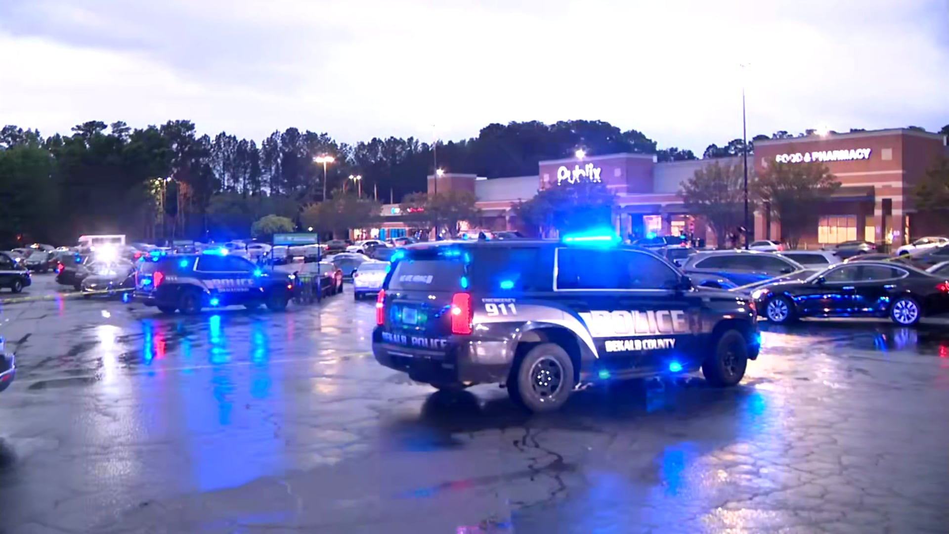 Woman dead, man injured after shooting outside Publix in DeKalb County ...