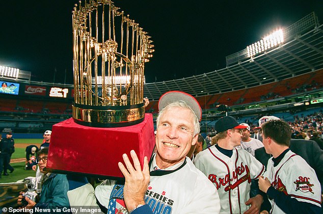 Baseball fans honor billionaire Ted Turner for Braves' turnaround and ...