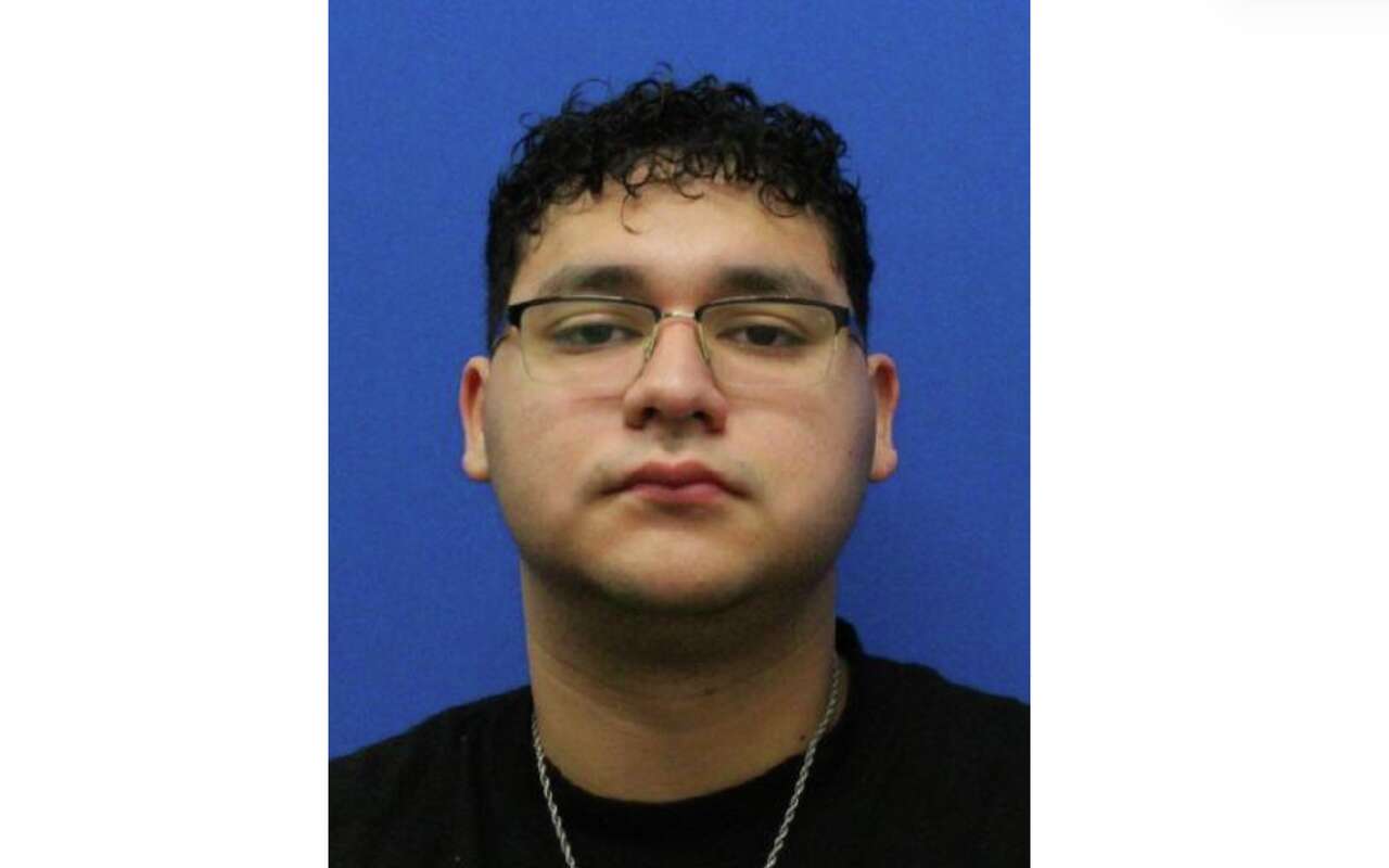 San Antonio detention officer arrested on sex abuse, child porn charges