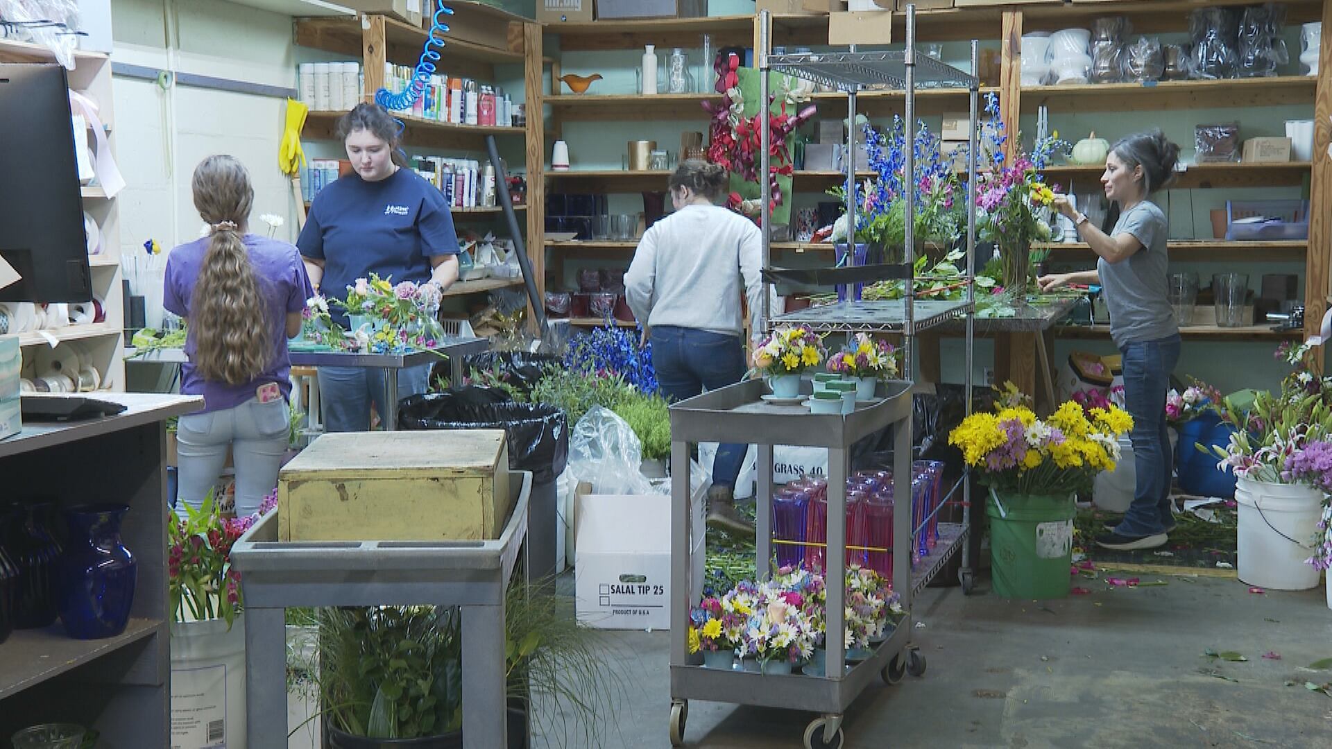 House of Flowers prepares for Mother’s Day rush