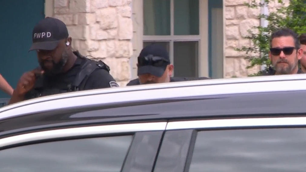 DPS identifies man shot during warrant service at Fort Worth apartment ...