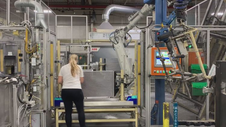 GM invests $1 million in AI-focused workforce development at Lockport plant